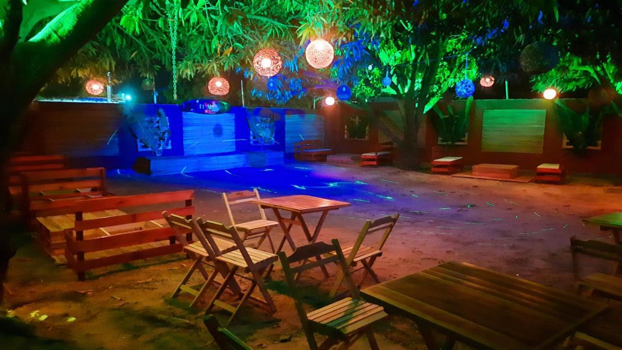 Luau Pousada E Hostel Praia do Frances Exterior foto